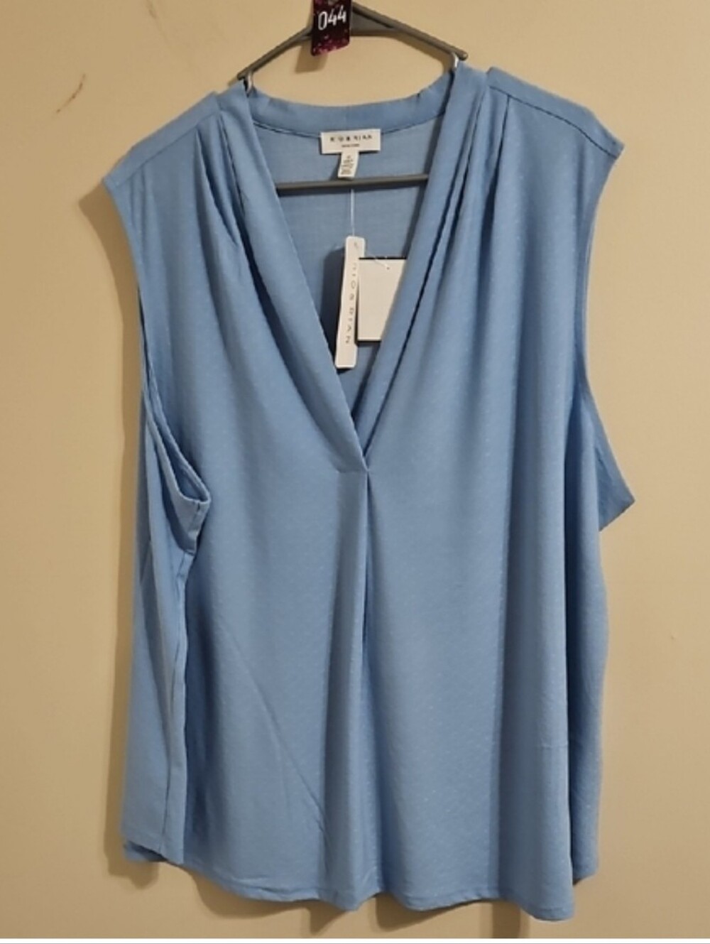 Rio & Rian Light Blue V Neck Sleeveless Blouse. NWT - Picture 7 of 7